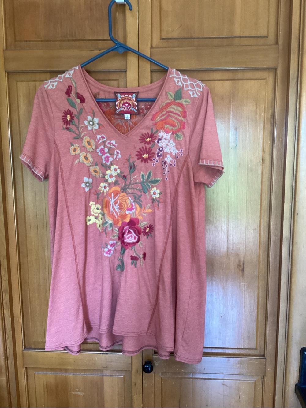 Johnny Was Rose-Pink Floral Embroidered V-Neck Tunic